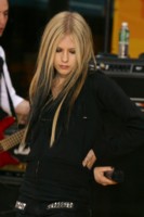 Avril Lavigne Sweatshirt #1440780