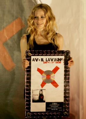 Avril Lavigne Poster 1441066