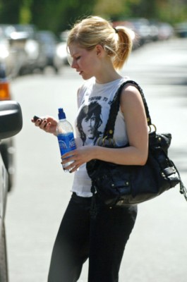 Avril Lavigne posters