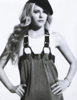 Avril Lavigne Sweatshirt #1450358