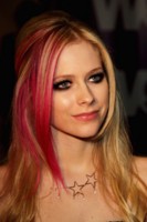 Avril Lavigne Longsleeve T-shirt #1515532