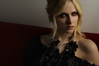 Avril Lavigne Longsleeve T-shirt #2067346