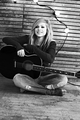Avril Lavigne Poster 2125805