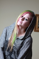 Avril Lavigne hoodie #2319182