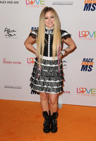 Avril Lavigne hoodie #3830570