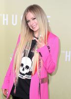 Avril Lavigne t-shirt #3830590