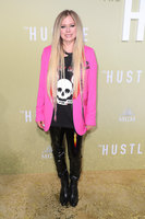 Avril Lavigne Longsleeve T-shirt #3830612