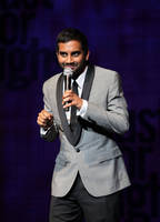 Aziz Ansari t-shirt #1998115
