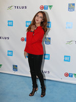 Bailee Madison Longsleeve T-shirt #2762733