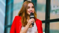 Bailee Madison Longsleeve T-shirt #3017052