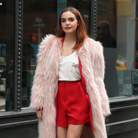 Bailee Madison mug #G1259331