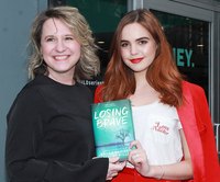 Bailee Madison Longsleeve T-shirt #3101576