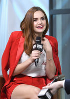 Bailee Madison Longsleeve T-shirt #3101601