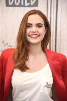 Bailee Madison Longsleeve T-shirt #3101788