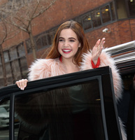 Bailee Madison Longsleeve T-shirt #3101838