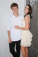 Bailee Madison Longsleeve T-shirt #3275926