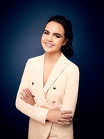 Bailee Madison Longsleeve T-shirt #3666812