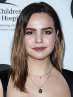 Bailee Madison Longsleeve T-shirt #3770665