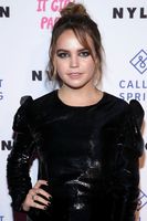 Bailee Madison Longsleeve T-shirt #3782140