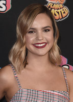 Bailee Madison Longsleeve T-shirt #3782182