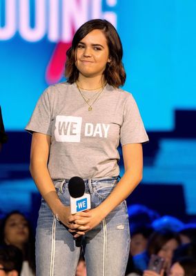 Bailee Madison stickers 3837334