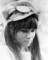 Barbara Hershey Longsleeve T-shirt #2553668