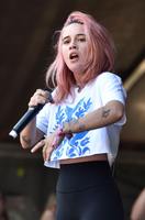 Bea Miller Longsleeve T-shirt #3844184