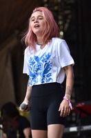 Bea Miller Longsleeve T-shirt #3844191