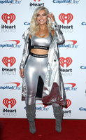 Bebe Rexha Longsleeve T-shirt #2810380