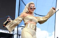 Bebe Rexha Longsleeve T-shirt #2810434