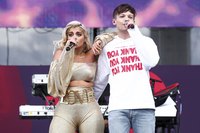 Bebe Rexha Longsleeve T-shirt #2810545