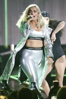 Bebe Rexha Longsleeve T-shirt #2810584