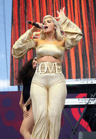 Bebe Rexha mug #G1052967