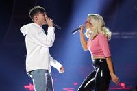 Bebe Rexha Longsleeve T-shirt #2810959