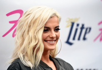 Bebe Rexha Longsleeve T-shirt #2875018