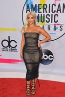 Bebe Rexha Longsleeve T-shirt #2919197