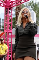 Bebe Rexha Longsleeve T-shirt #2919566