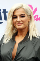 Bebe Rexha Longsleeve T-shirt #2919670