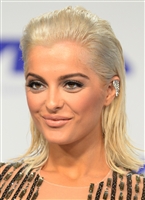 Bebe Rexha Longsleeve T-shirt #3025544