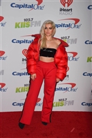 Bebe Rexha Longsleeve T-shirt #3025788