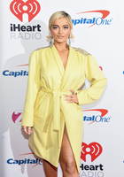 Bebe Rexha Longsleeve T-shirt #3722225