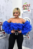 Bebe Rexha Longsleeve T-shirt #3722484