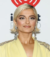 Bebe Rexha Longsleeve T-shirt #3722490