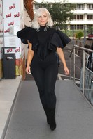 Bebe Rexha Longsleeve T-shirt #3722693