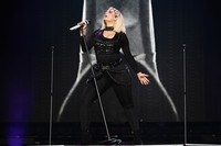 Bebe Rexha Longsleeve T-shirt #3899238