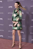 Behati Prinsloo t-shirt #2877016