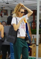 Behati Prinsloo tote bag #G1348451