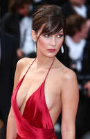 Bella Hadid Sweatshirt #2628035