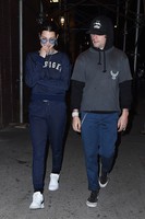 Bella Hadid Sweatshirt #2699923