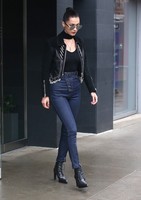 Bella Hadid t-shirt #2702967